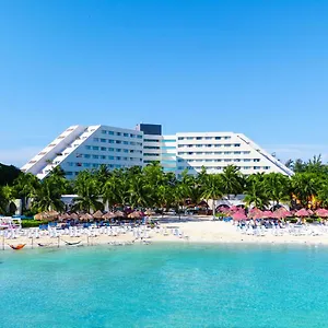 Oasis Palm Resort Cancun